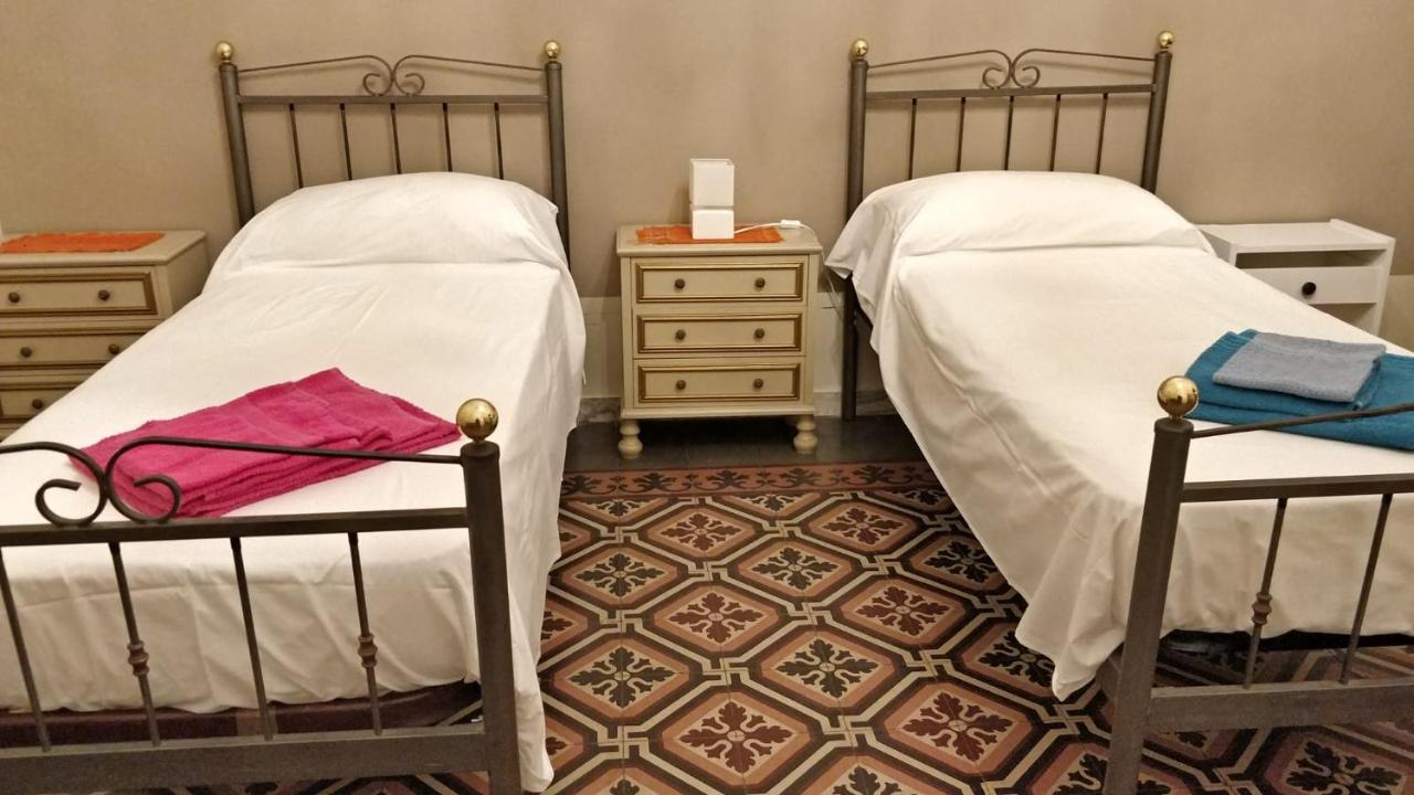 Adriano'S House Catania Cathedral First Floor Apartment Екстериор снимка